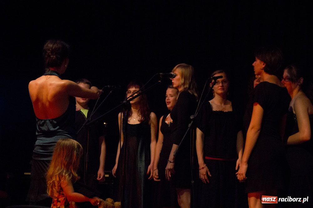 Zdjęcie w galerii na portalu naszraciborz.pl: Były pieśni ludowe, kaszubskie i nie tylko wiadomości z regionu