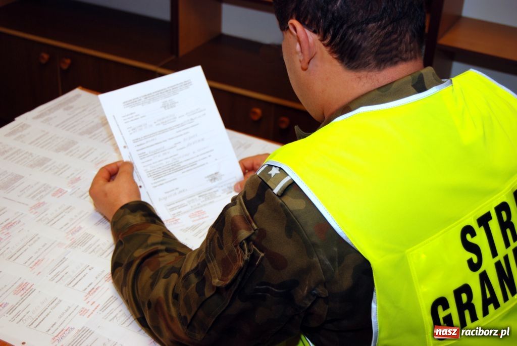 Zdjęcie w galerii na portalu naszraciborz.pl: ŚOSG: Kolejne zarzuty w sprawie wyłudzenia wiz wiadomości z regionu