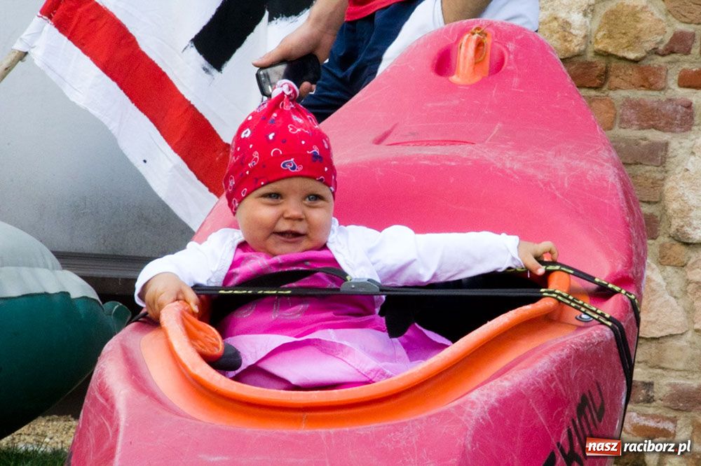 Zdjęcie w galerii na portalu naszraciborz.pl: Zamkowe Zuchy: dzień wioślarza wiadomości z regionu