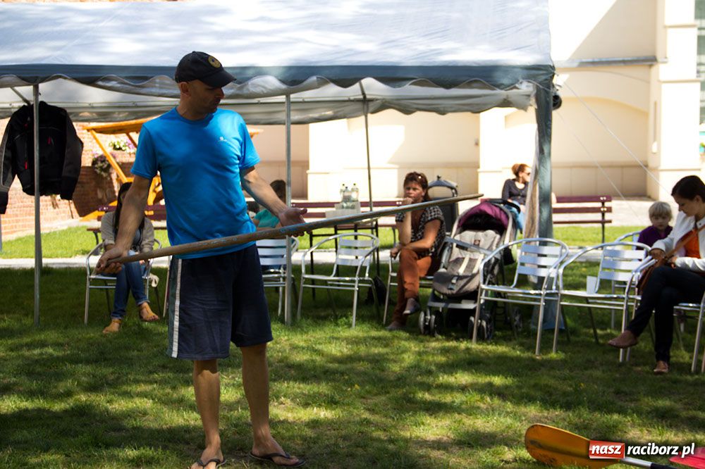Zdjęcie w galerii na portalu naszraciborz.pl: Zamkowe Zuchy: dzień wioślarza wiadomości z regionu