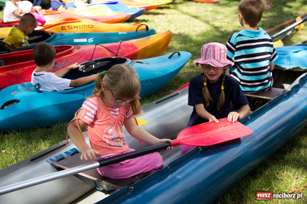 Zdjęcie w galerii na portalu naszraciborz.pl: Zamkowe Zuchy: dzień wioślarza wiadomości z regionu