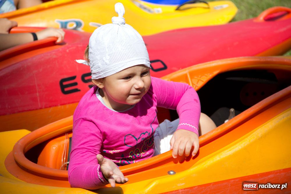 Zdjęcie w galerii na portalu naszraciborz.pl: Zamkowe Zuchy: dzień wioślarza wiadomości z regionu