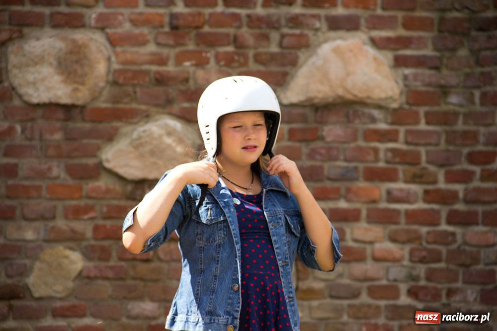 Zdjęcie w galerii na portalu naszraciborz.pl: Zamkowe Zuchy: dzień wioślarza wiadomości z regionu