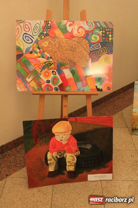 Zdjęcie w galerii na portalu naszraciborz.pl: Młodzież czarowała piosenką... wiadomości z regionu