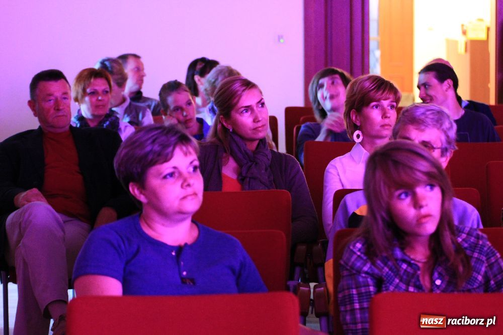 Zdjęcie w galerii na portalu naszraciborz.pl: Młodzież czarowała piosenką... wiadomości z regionu