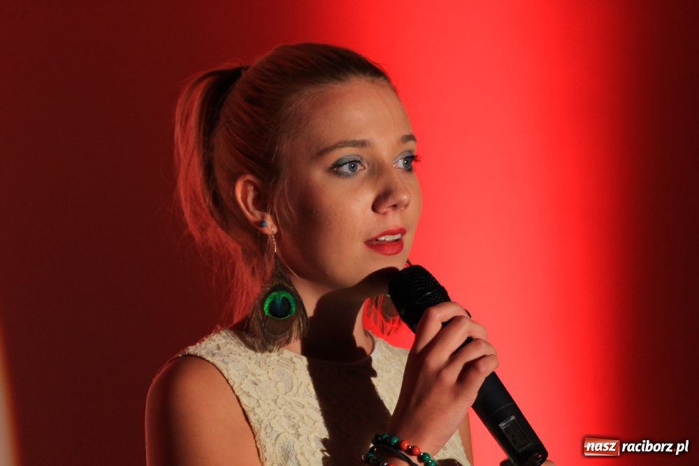 Zdjęcie w galerii na portalu naszraciborz.pl: Młodzież czarowała piosenką... wiadomości z regionu