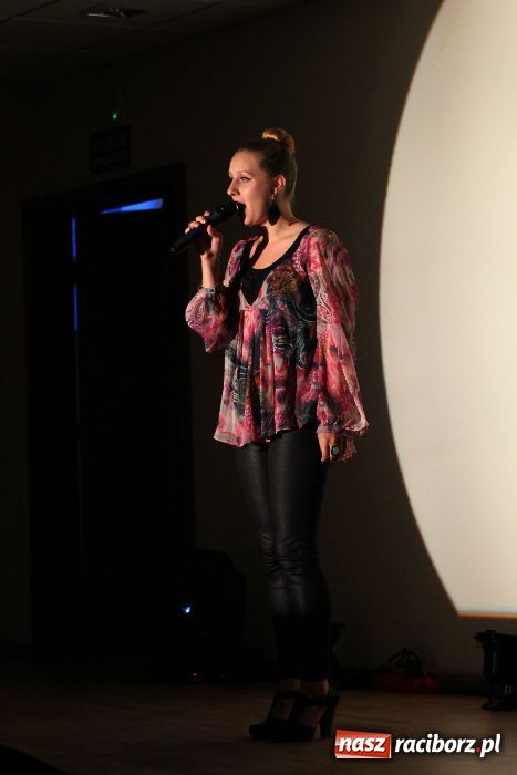 Zdjęcie w galerii na portalu naszraciborz.pl: Młodzież czarowała piosenką... wiadomości z regionu