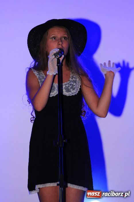 Zdjęcie w galerii na portalu naszraciborz.pl: Młodzież czarowała piosenką... wiadomości z regionu