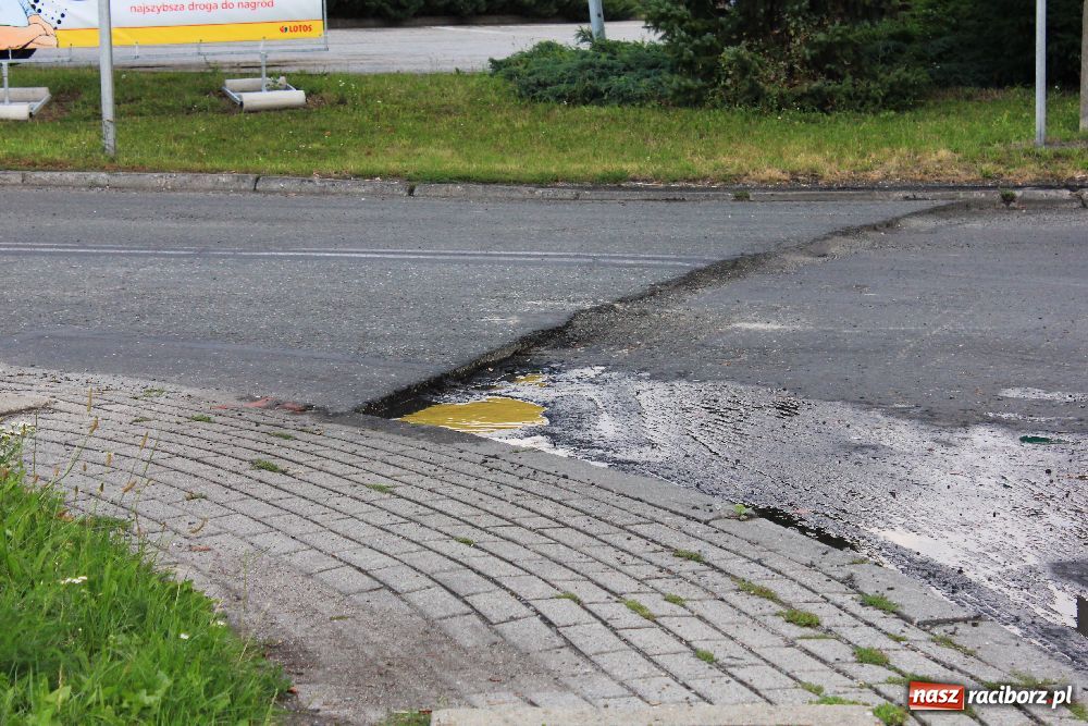 Zdjęcie w galerii na portalu naszraciborz.pl: Myto Racibórz: Już jutro dokończą prace wiadomości z regionu