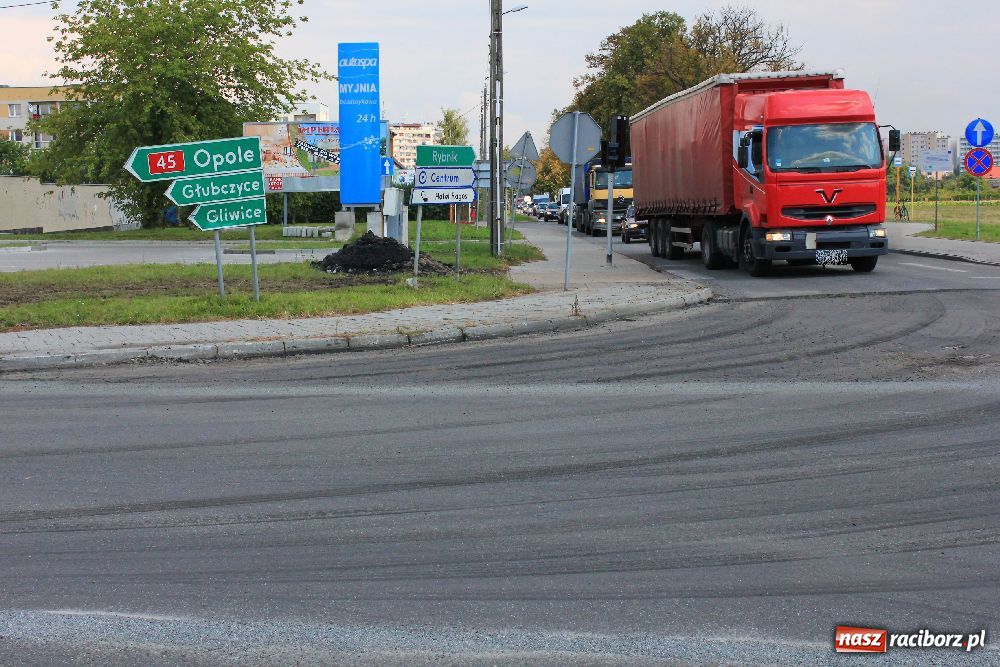 Zdjęcie w galerii na portalu naszraciborz.pl: Myto Racibórz: Już jutro dokończą prace wiadomości z regionu