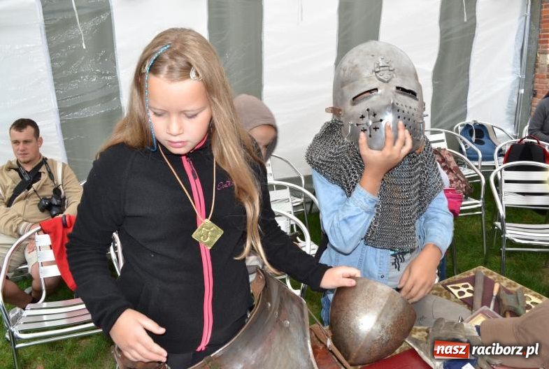 Zdjęcie w galerii na portalu naszraciborz.pl: Zamkowy ZUCH został płatnerzem wiadomości z regionu