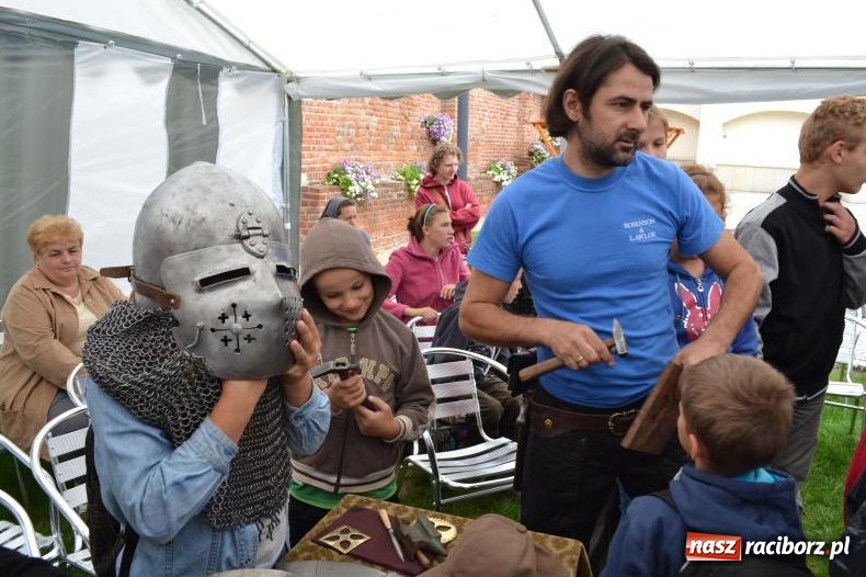 Zdjęcie w galerii na portalu naszraciborz.pl: Zamkowy ZUCH został płatnerzem wiadomości z regionu