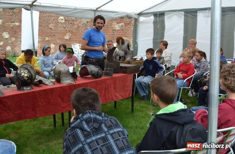 Zdjęcie w galerii na portalu naszraciborz.pl: Zamkowy ZUCH został płatnerzem wiadomości z regionu