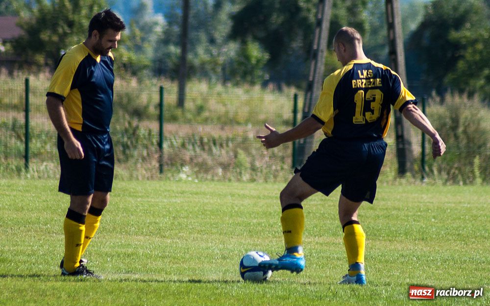 Zdjęcie w galerii na portalu naszraciborz.pl: Nowe boisko szczęśliwe dla Brzezia wiadomości z regionu