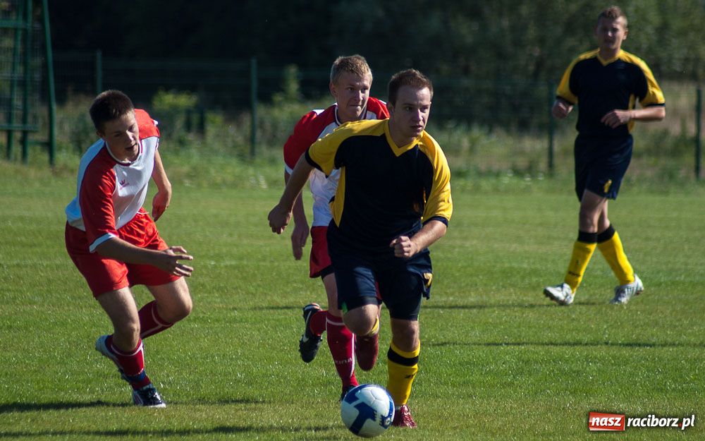 Zdjęcie w galerii na portalu naszraciborz.pl: Nowe boisko szczęśliwe dla Brzezia wiadomości z regionu