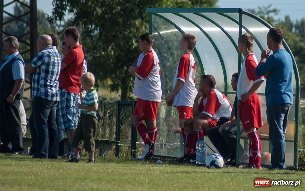Zdjęcie w galerii na portalu naszraciborz.pl: Nowe boisko szczęśliwe dla Brzezia wiadomości z regionu
