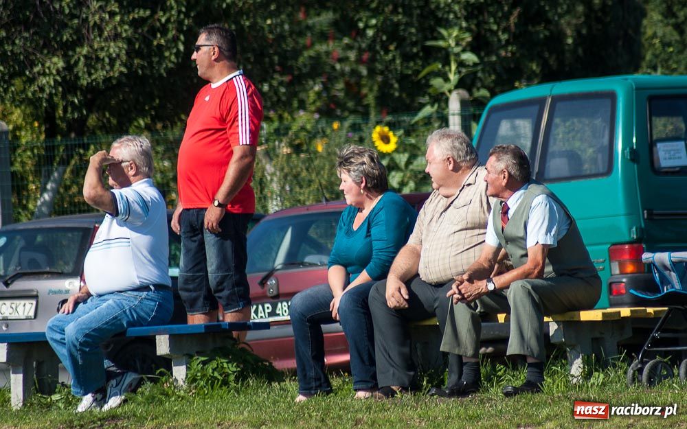 Zdjęcie w galerii na portalu naszraciborz.pl: Nowe boisko szczęśliwe dla Brzezia wiadomości z regionu