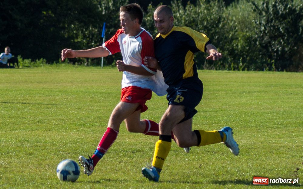 Zdjęcie w galerii na portalu naszraciborz.pl: Nowe boisko szczęśliwe dla Brzezia wiadomości z regionu