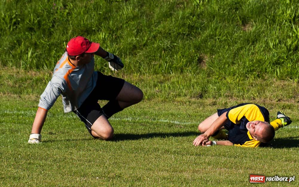 Zdjęcie w galerii na portalu naszraciborz.pl: Nowe boisko szczęśliwe dla Brzezia wiadomości z regionu