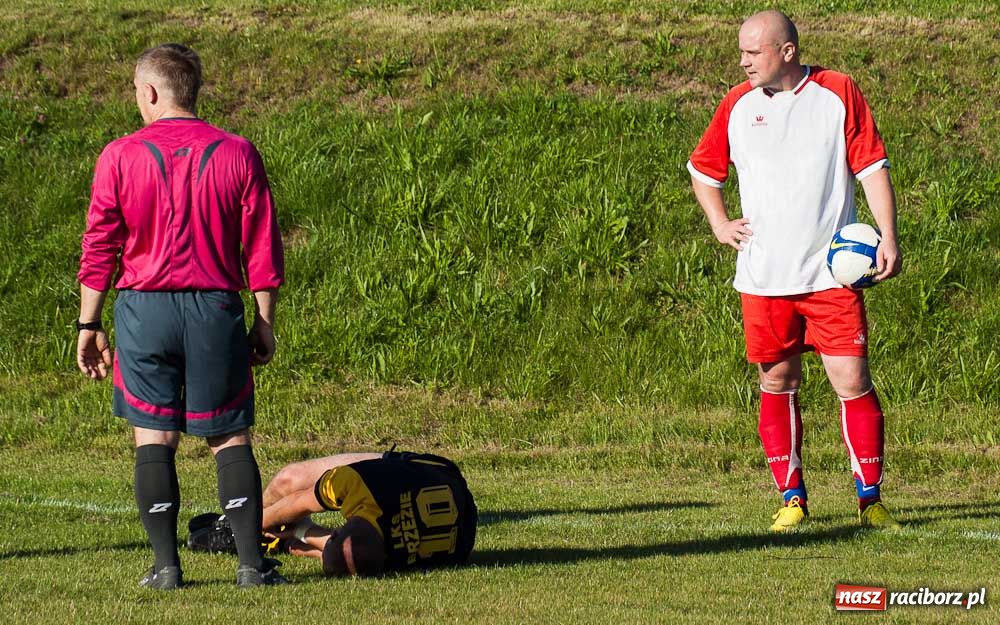 Zdjęcie w galerii na portalu naszraciborz.pl: Nowe boisko szczęśliwe dla Brzezia wiadomości z regionu
