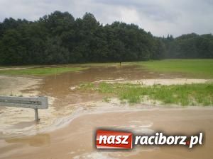 Zdjęcie w galerii na portalu naszraciborz.pl: Nawałnica w Ponięcicach wiadomości z regionu