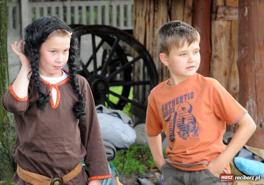 Zdjęcie w galerii na portalu naszraciborz.pl: Rozbili obóz, wystawią wartę wiadomości z regionu