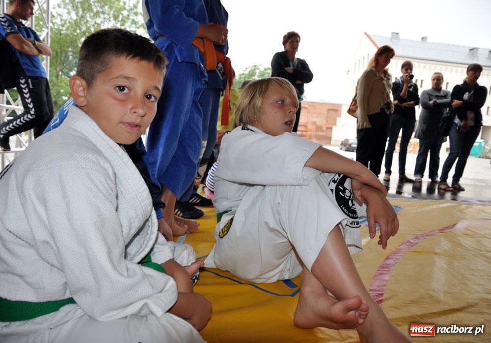 Zdjęcie w galerii na portalu naszraciborz.pl: Zamkowe Zuchy walczyły na macie wiadomości z regionu