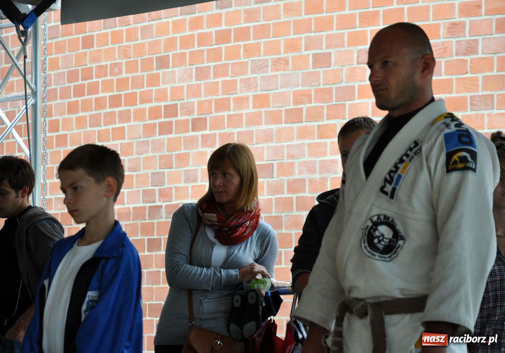 Zdjęcie w galerii na portalu naszraciborz.pl: Zamkowe Zuchy walczyły na macie wiadomości z regionu