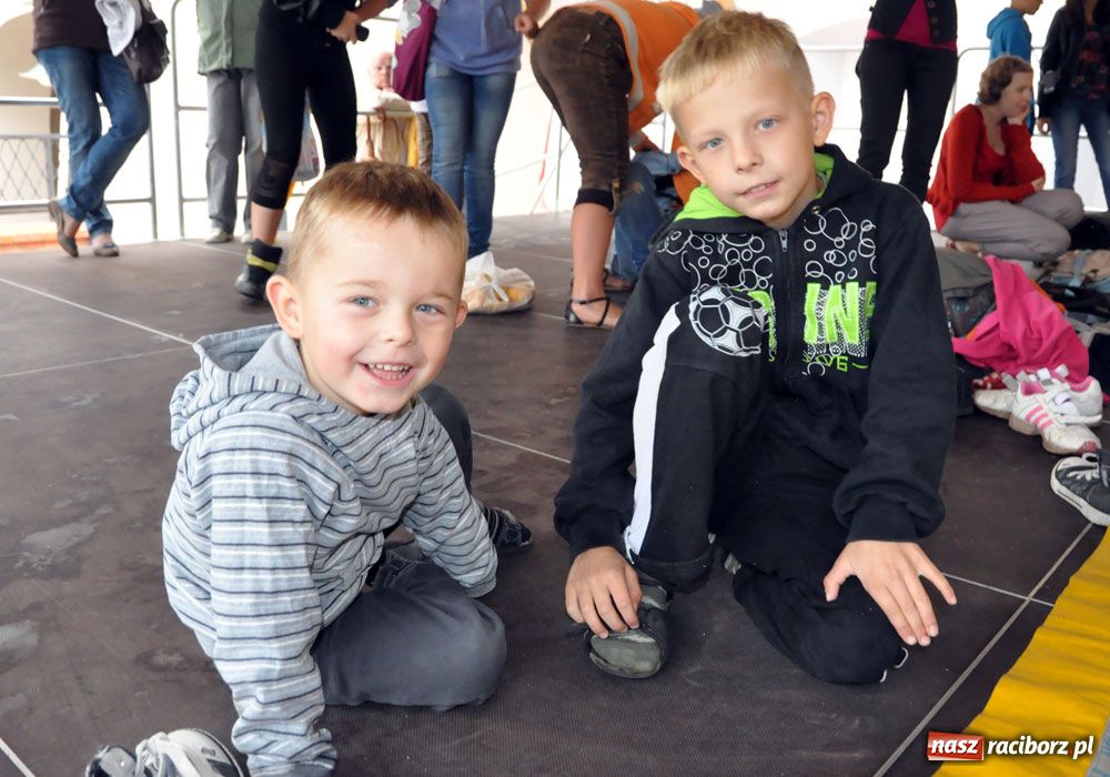 Zdjęcie w galerii na portalu naszraciborz.pl: Zamkowe Zuchy walczyły na macie wiadomości z regionu