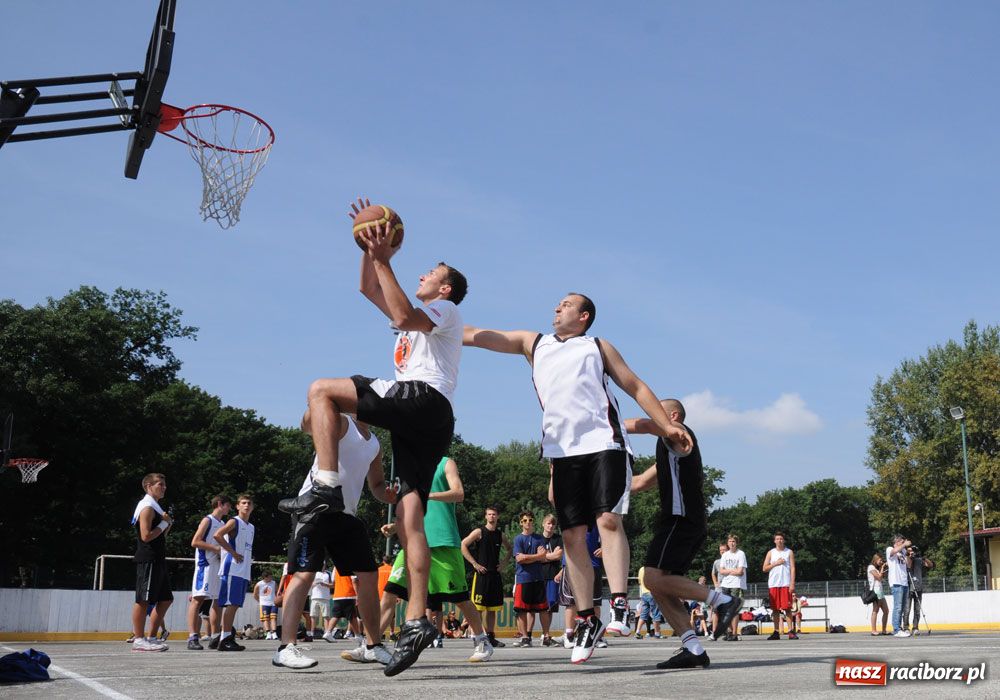 Zdjęcie w galerii na portalu naszraciborz.pl: Raciborski skład w tegorocznym finale wiadomości z regionu