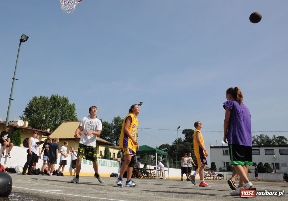 Zdjęcie w galerii na portalu naszraciborz.pl: Raciborski skład w tegorocznym finale wiadomości z regionu