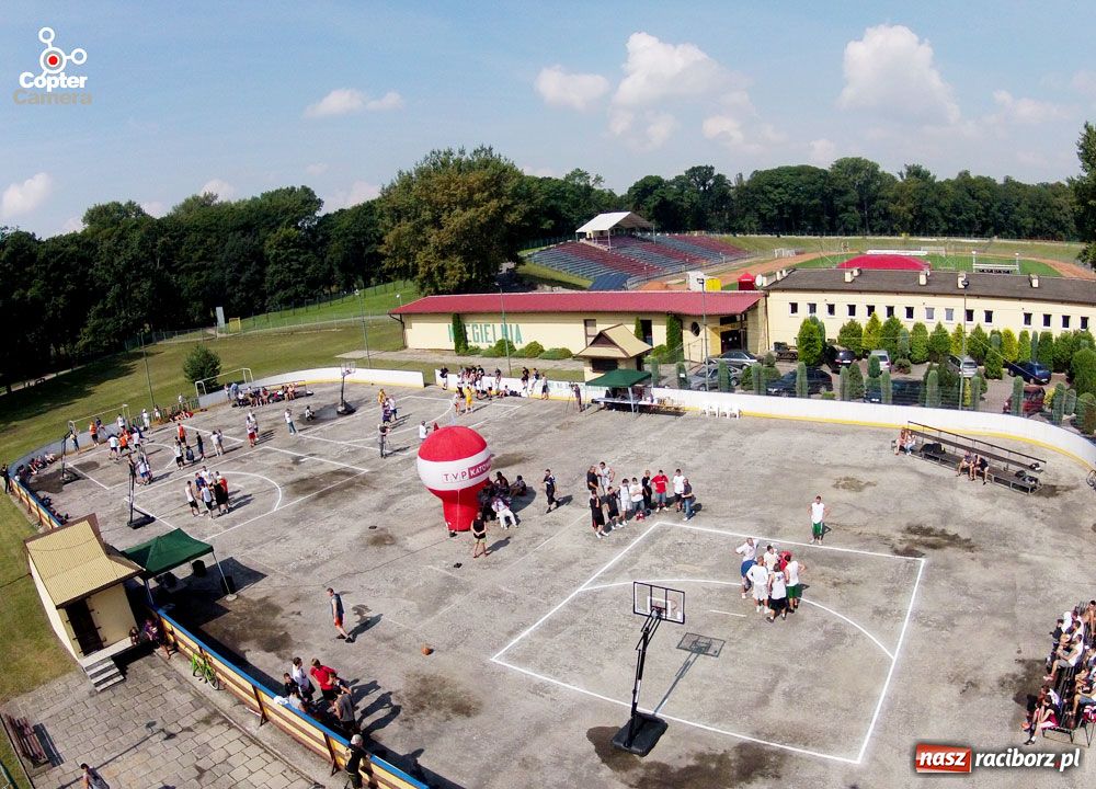 Zdjęcie w galerii na portalu naszraciborz.pl: Raciborski skład w tegorocznym finale wiadomości z regionu