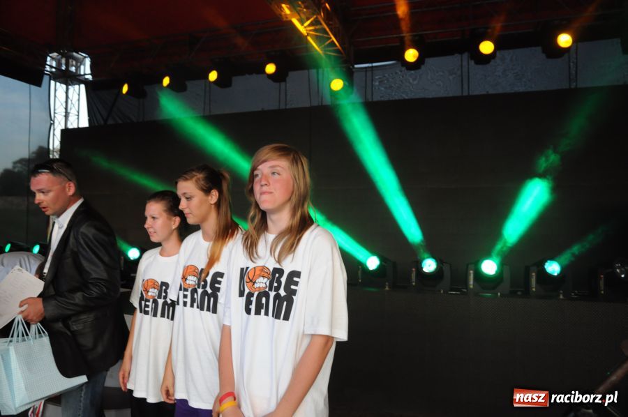 Zdjęcie w galerii na portalu naszraciborz.pl: Raciborski skład w tegorocznym finale wiadomości z regionu