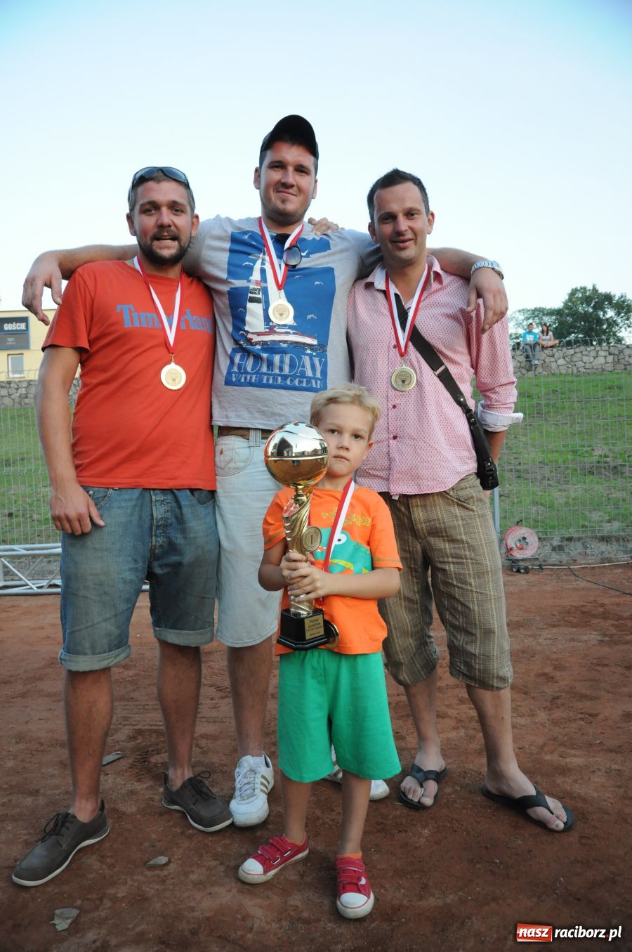 Zdjęcie w galerii na portalu naszraciborz.pl: Raciborski skład w tegorocznym finale wiadomości z regionu