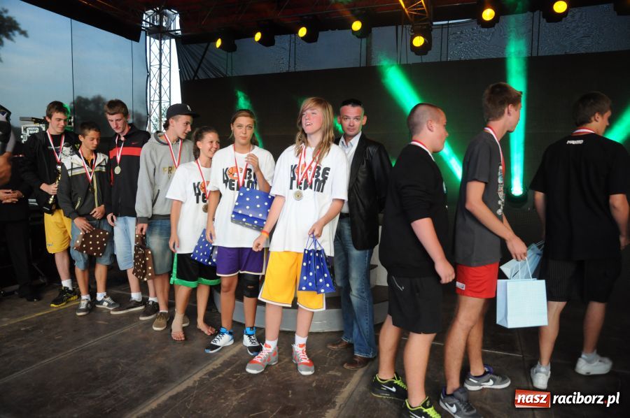 Zdjęcie w galerii na portalu naszraciborz.pl: Raciborski skład w tegorocznym finale wiadomości z regionu