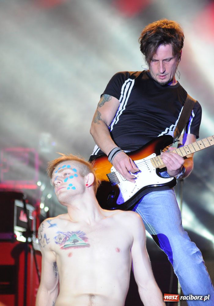 Zdjęcie w galerii na portalu naszraciborz.pl: Doda gwiazdą pierwszego dnia Memoriału wiadomości z regionu