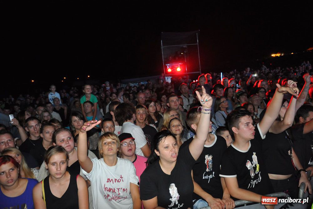 Zdjęcie w galerii na portalu naszraciborz.pl: Doda gwiazdą pierwszego dnia Memoriału wiadomości z regionu