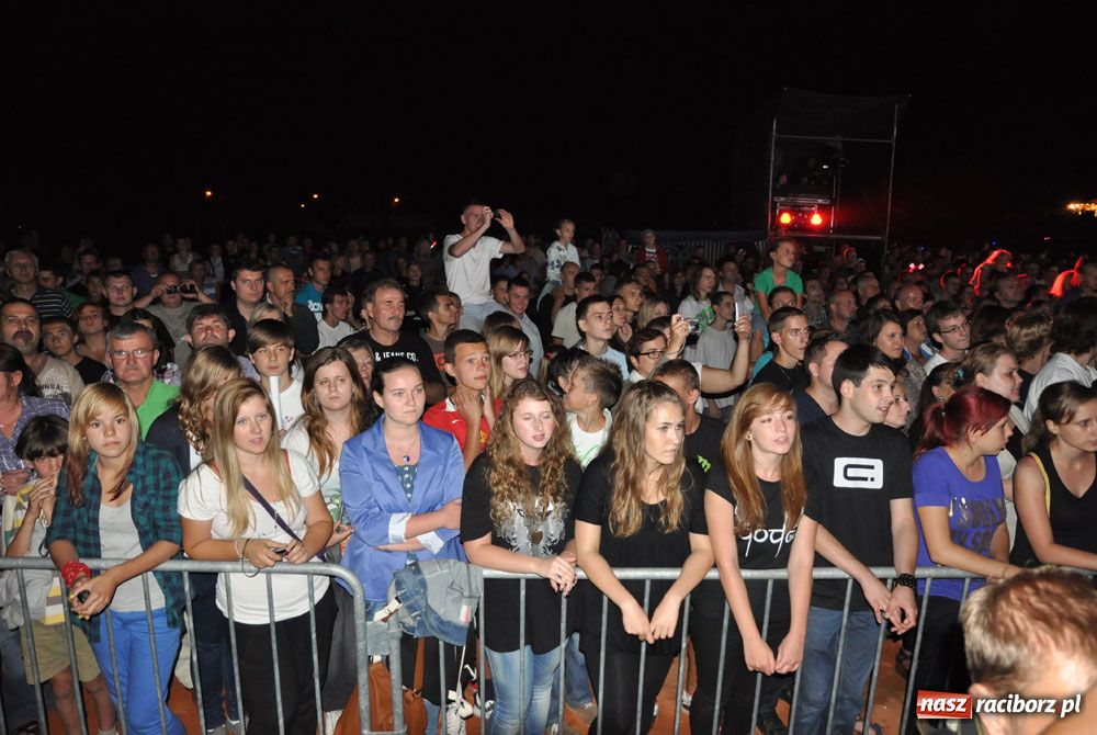 Zdjęcie w galerii na portalu naszraciborz.pl: Doda gwiazdą pierwszego dnia Memoriału wiadomości z regionu