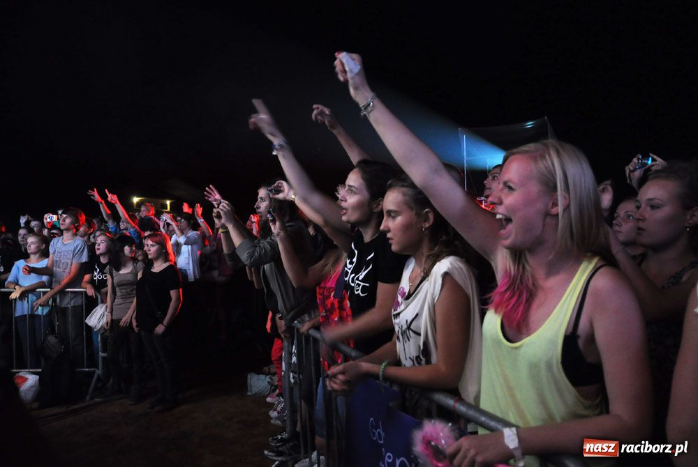 Zdjęcie w galerii na portalu naszraciborz.pl: Doda gwiazdą pierwszego dnia Memoriału wiadomości z regionu