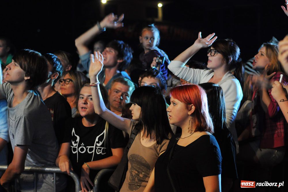 Zdjęcie w galerii na portalu naszraciborz.pl: Doda gwiazdą pierwszego dnia Memoriału wiadomości z regionu