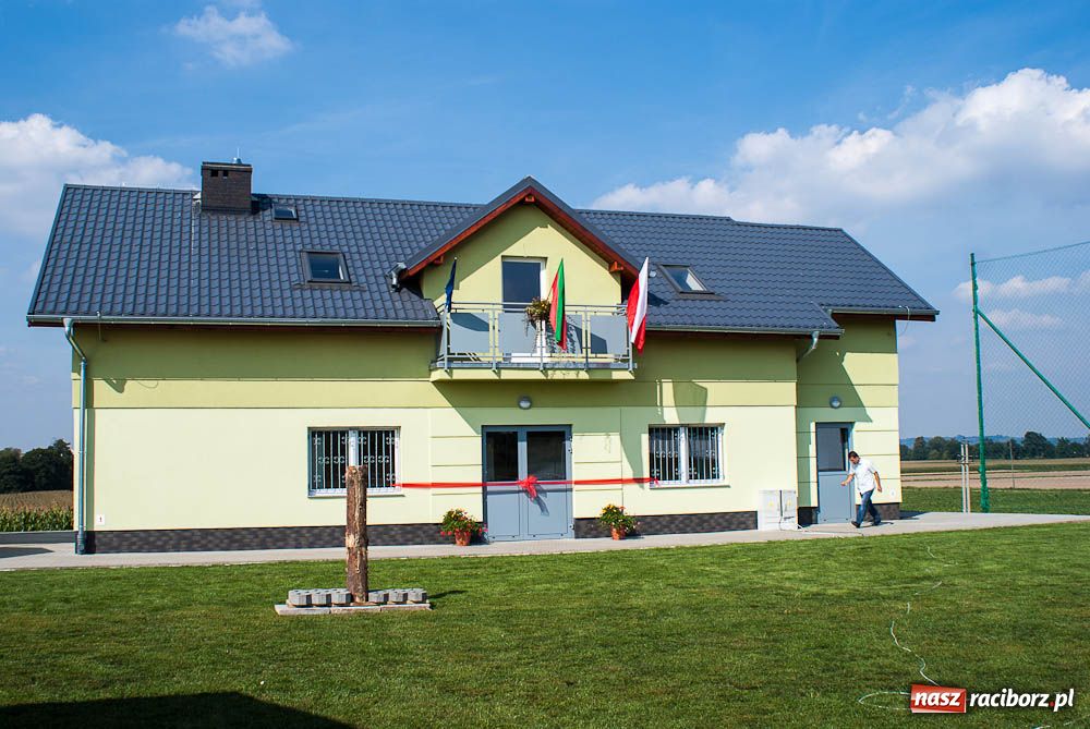 Zdjęcie w galerii na portalu naszraciborz.pl: Wielkie otwarcie szatni w Bolesławiu wiadomości z regionu