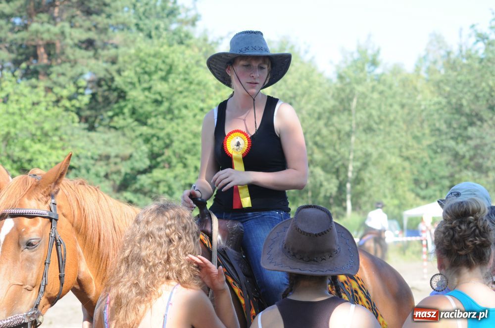 Zdjęcie w galerii na portalu naszraciborz.pl: W Kuźni zapachniało dziś westernem wiadomości z regionu