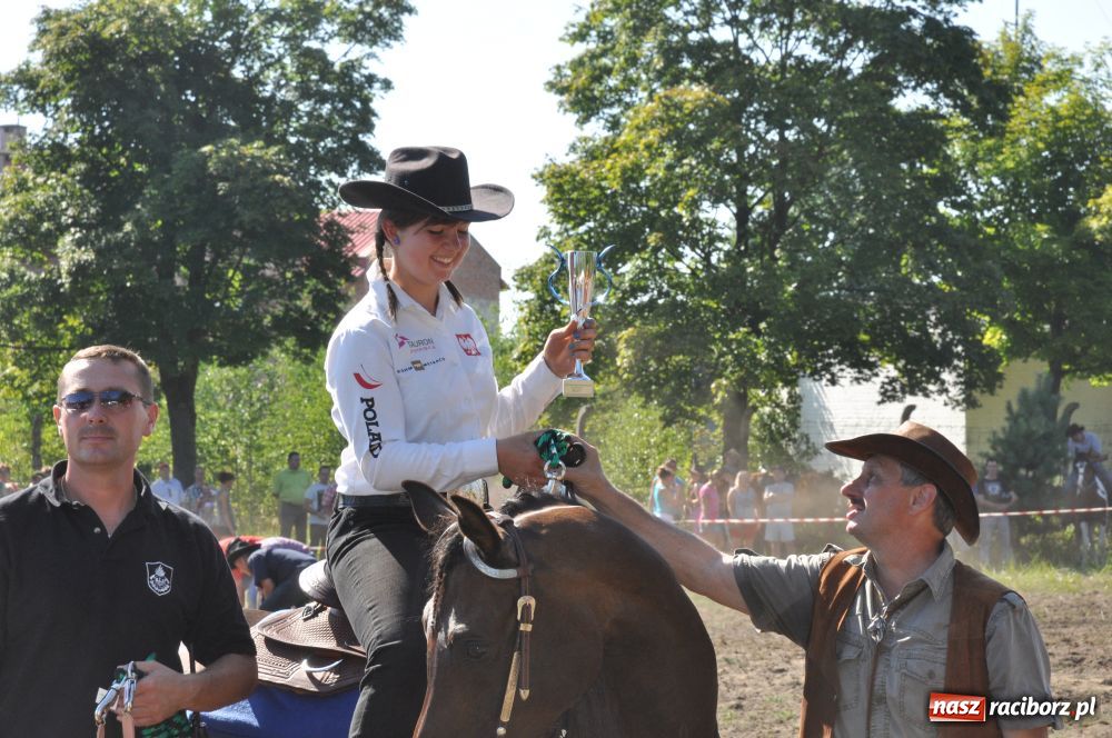 Zdjęcie w galerii na portalu naszraciborz.pl: W Kuźni zapachniało dziś westernem wiadomości z regionu