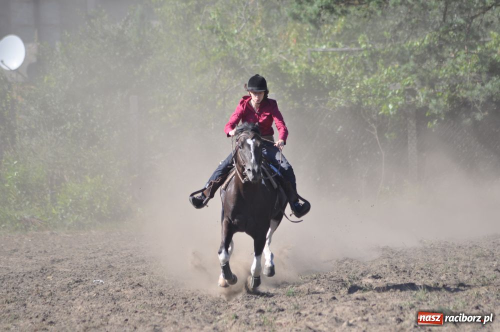 Zdjęcie w galerii na portalu naszraciborz.pl: W Kuźni zapachniało dziś westernem wiadomości z regionu