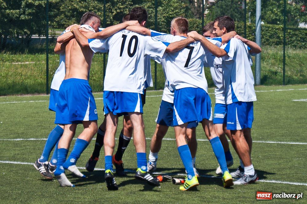 Zdjęcie w galerii na portalu naszraciborz.pl: Żorska Team mistrzem Ligi Orlik wiadomości z regionu