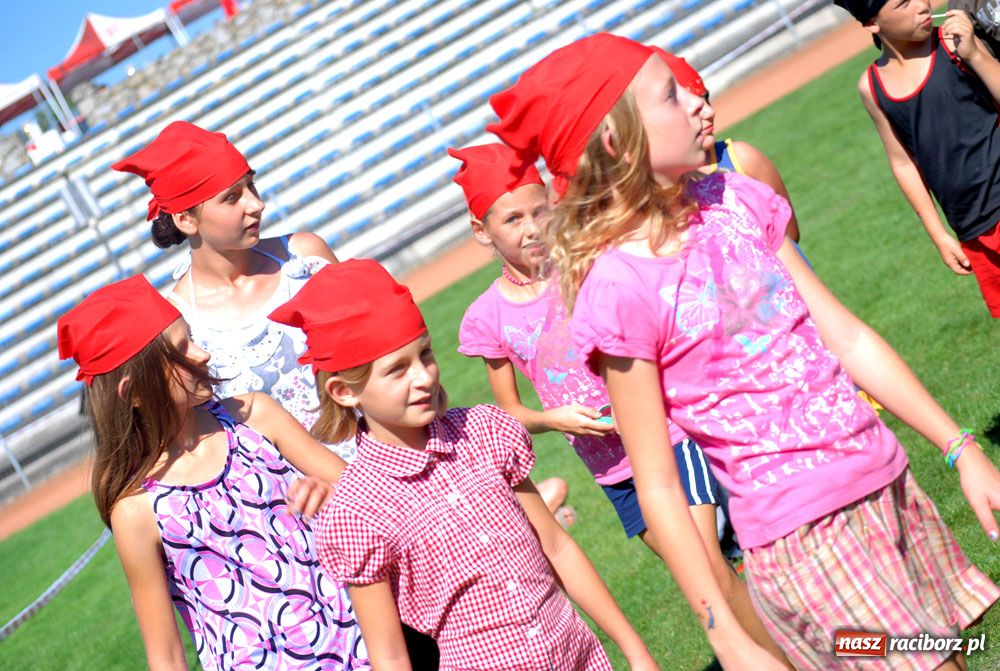 Zdjęcie w galerii na portalu naszraciborz.pl: Piracka zabawa na Memoriale wiadomości z regionu
