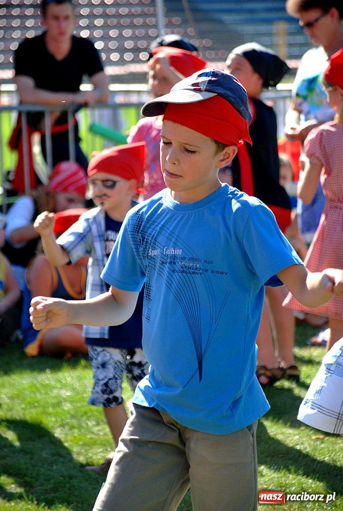 Zdjęcie w galerii na portalu naszraciborz.pl: Piracka zabawa na Memoriale wiadomości z regionu