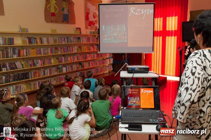 Zdjęcie w galerii na portalu naszraciborz.pl: Włoskie wakacje z biblioteką wiadomości z regionu