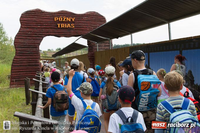 Zdjęcie w galerii na portalu naszraciborz.pl: Jurapark w Krasiejowie z Biblioteką wiadomości z regionu