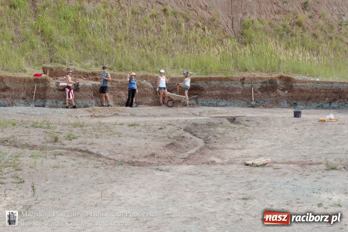 Zdjęcie w galerii na portalu naszraciborz.pl: Jurapark w Krasiejowie z Biblioteką wiadomości z regionu